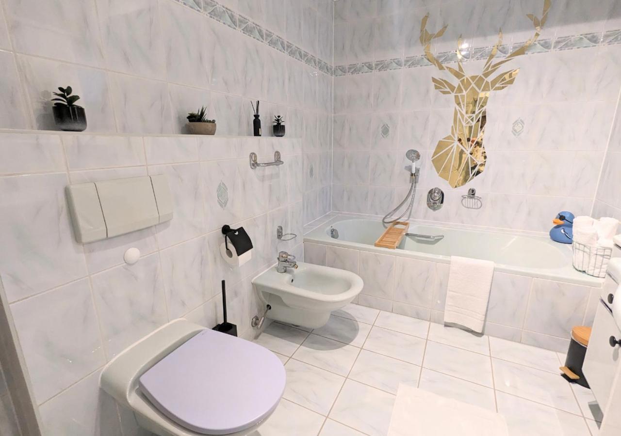 Fewo Goldstueck Mit Privatem Spa Und Whirlpool 그라페나우 외부 사진